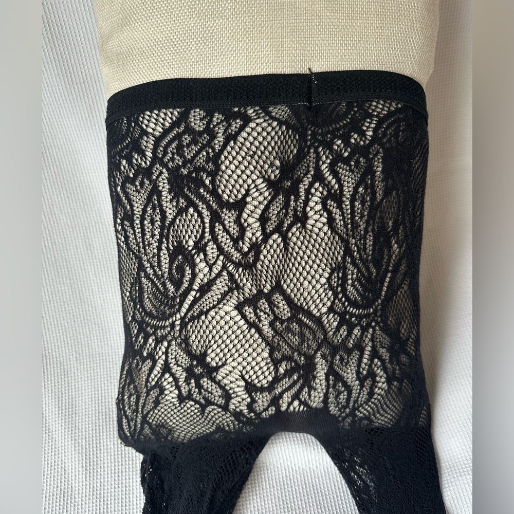 3 pairs of fishnet pantyhose black with different designs Hexagon Flower SZ M-L - Picture 2 of 7